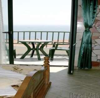 Отель Hotel Aida Улцинь Номер Делюкс (для 2 взрослых и 1 ребенка)-2